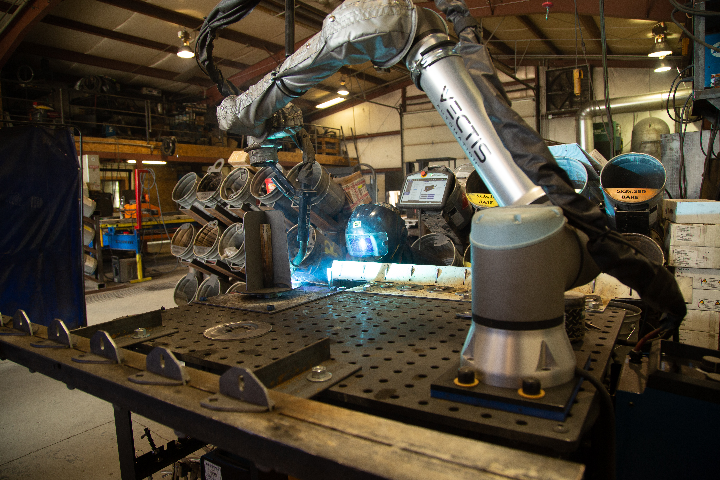 universal robots welding